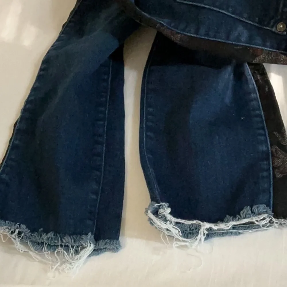Pilcro Anthro High Rise Skinny Jeans Floral Contrast Sz 29 *Raw hem